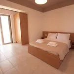 Apartament Stari *